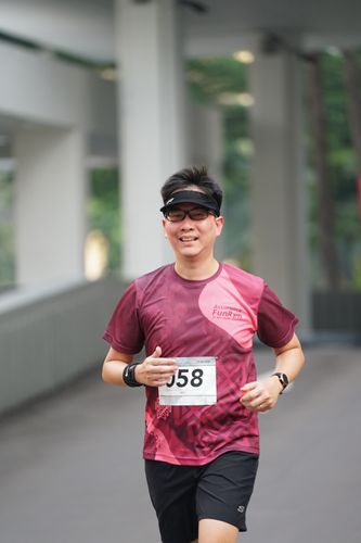 Race photo from Assurance Fun Run 2024
