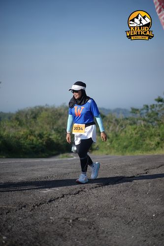 Race photo from Kelud Vertical Challenge 2024