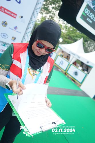 Race photo from Arutmin Borneo Run 2024