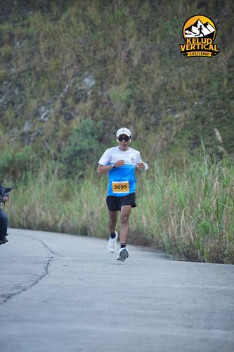 Race photo from Kelud Vertical Challenge 2024