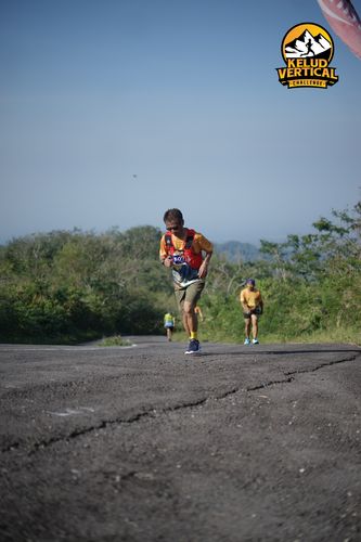 Race photo from Kelud Vertical Challenge 2024