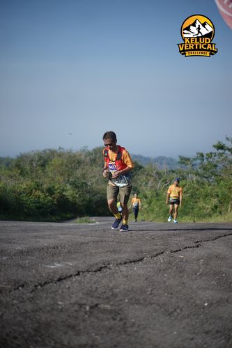 Race photo from Kelud Vertical Challenge 2024