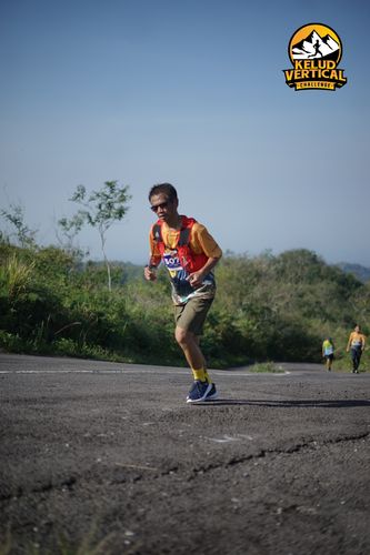 Race photo from Kelud Vertical Challenge 2024
