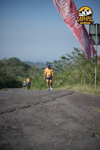 Race photo from Kelud Vertical Challenge 2024