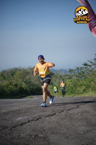 Race photo from Kelud Vertical Challenge 2024