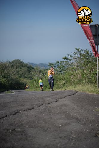 Race photo from Kelud Vertical Challenge 2024