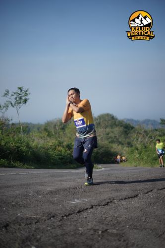 Race photo from Kelud Vertical Challenge 2024