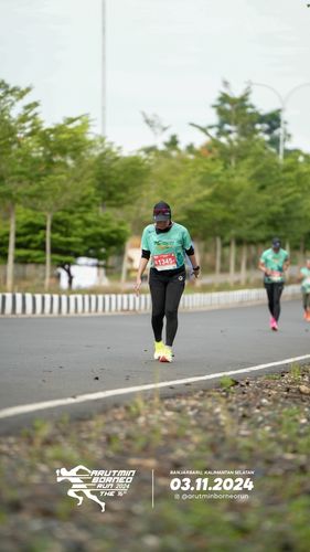 Race photo from Arutmin Borneo Run 2024