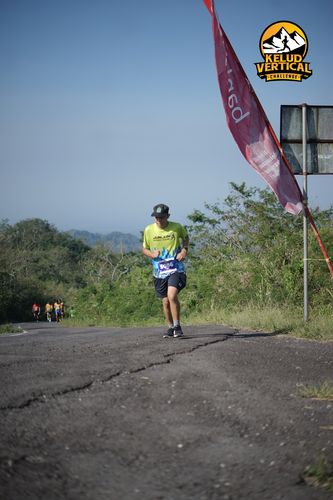 Race photo from Kelud Vertical Challenge 2024