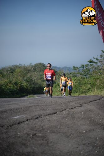 Race photo from Kelud Vertical Challenge 2024