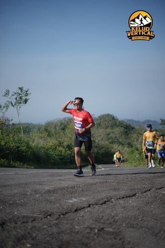 Race photo from Kelud Vertical Challenge 2024