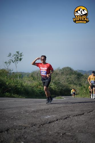Race photo from Kelud Vertical Challenge 2024