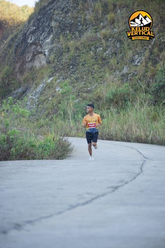 Race photo from Kelud Vertical Challenge 2024