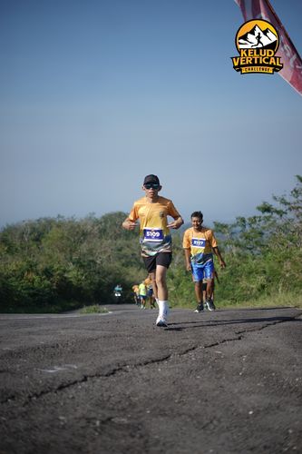 Race photo from Kelud Vertical Challenge 2024