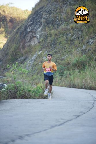 Race photo from Kelud Vertical Challenge 2024