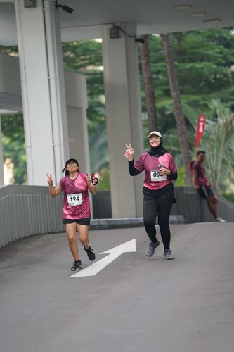 Race photo from Assurance Fun Run 2024