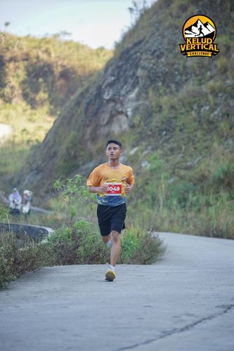 Race photo from Kelud Vertical Challenge 2024