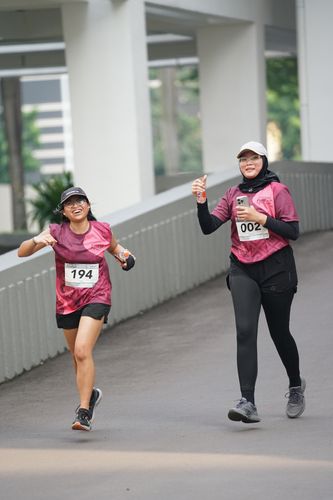 Race photo from Assurance Fun Run 2024