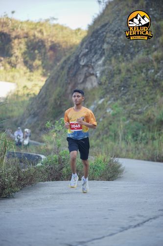 Race photo from Kelud Vertical Challenge 2024