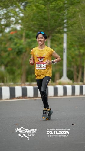 Race photo from Arutmin Borneo Run 2024