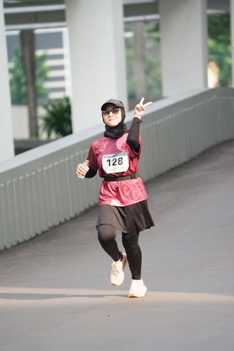 Race photo from Assurance Fun Run 2024