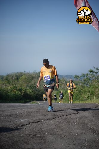 Race photo from Kelud Vertical Challenge 2024