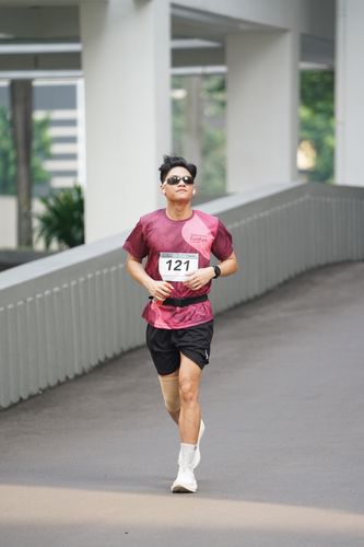 Race photo from Assurance Fun Run 2024