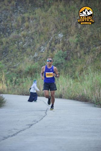 Race photo from Kelud Vertical Challenge 2024