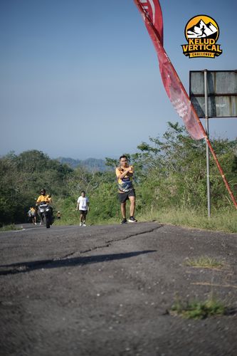 Race photo from Kelud Vertical Challenge 2024