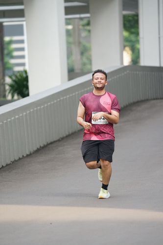 Race photo from Assurance Fun Run 2024