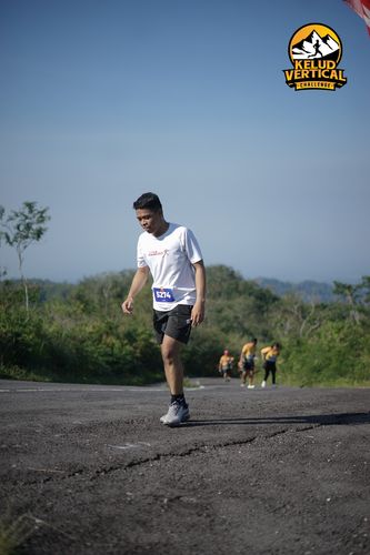 Race photo from Kelud Vertical Challenge 2024