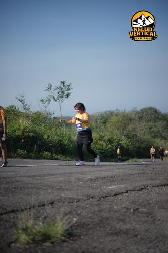 Race photo from Kelud Vertical Challenge 2024