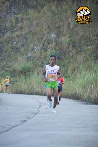 Race photo from Kelud Vertical Challenge 2024