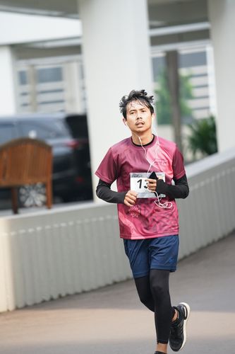 Race photo from Assurance Fun Run 2024