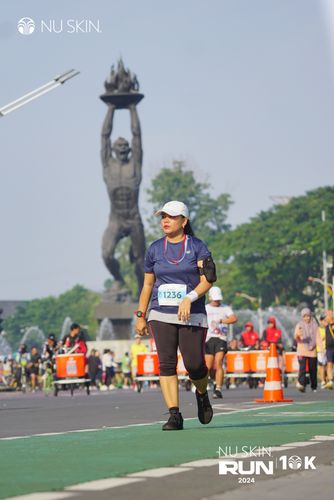 Race photo from Nu Skin Run 10K