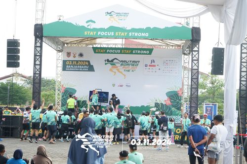 Race photo from Arutmin Borneo Run 2024