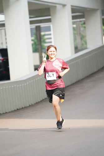 Race photo from Assurance Fun Run 2024