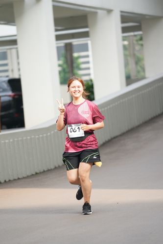 Race photo from Assurance Fun Run 2024
