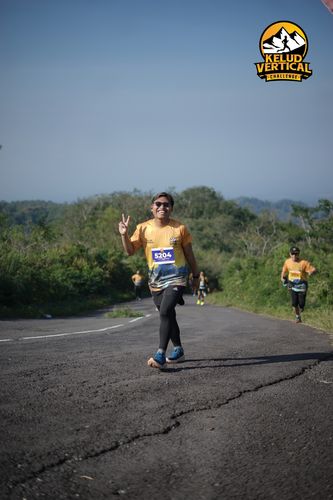 Race photo from Kelud Vertical Challenge 2024