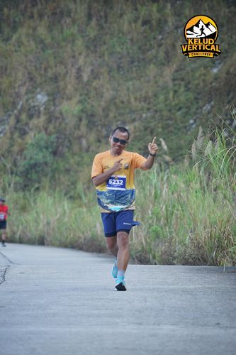 Race photo from Kelud Vertical Challenge 2024