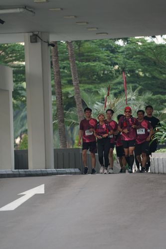 Race photo from Assurance Fun Run 2024