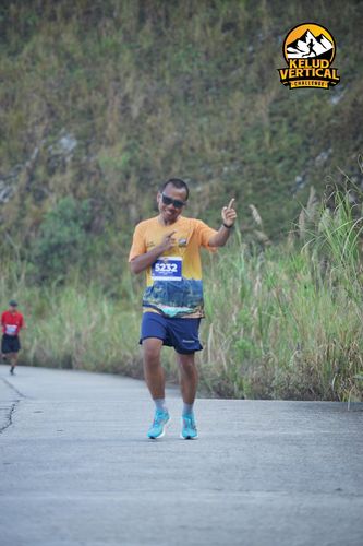Race photo from Kelud Vertical Challenge 2024