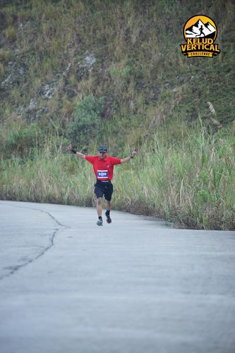 Race photo from Kelud Vertical Challenge 2024