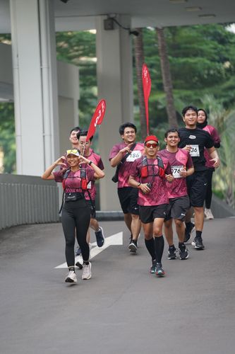 Race photo from Assurance Fun Run 2024