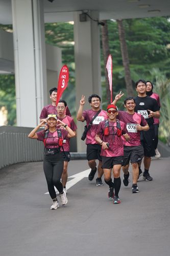 Race photo from Assurance Fun Run 2024