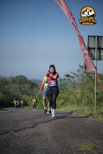 Race photo from Kelud Vertical Challenge 2024