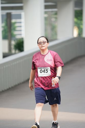 Race photo from Assurance Fun Run 2024
