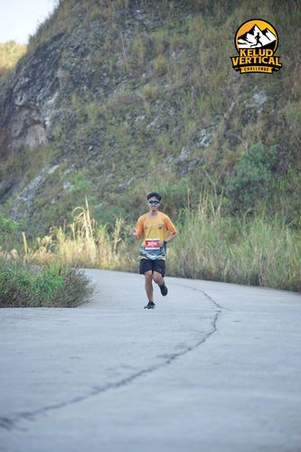 Race photo from Kelud Vertical Challenge 2024