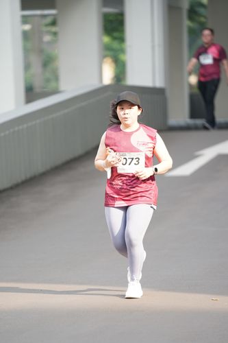 Race photo from Assurance Fun Run 2024
