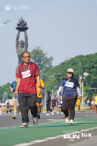 Race photo from Nu Skin Run 10K
